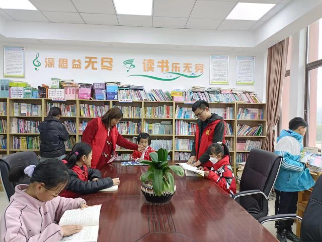 舒城县五显镇光明村：开展“我的书籍我的梦”趣味阅读活动